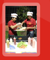 Maquinas de alimentos, perros calientes, hamburguesas y bebidas para eventos.